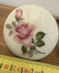 2 Grandes Poignée ronde de porte en porcelaine décor fleur rose diamèt