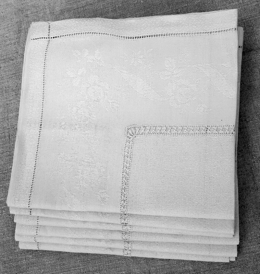 6 grandes serviettes de table 19ème, damassées, monogrammées "CB"