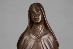 Grande statue de Sainte Marie en bronze peint en plâtre, Belgique, années 1930.