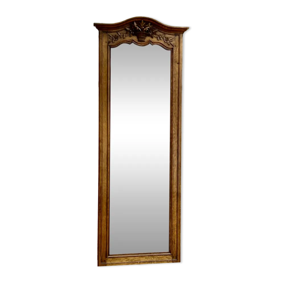 Grand et ancien miroir de pied chantourné biseauté