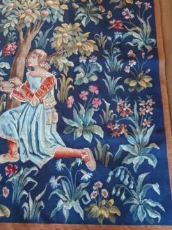 Grande tapisserie Jules Pansu – La Dame au coffret – Point d’Halluin