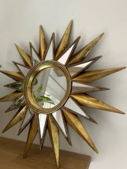 Grande étoile décorative avec miroir mural