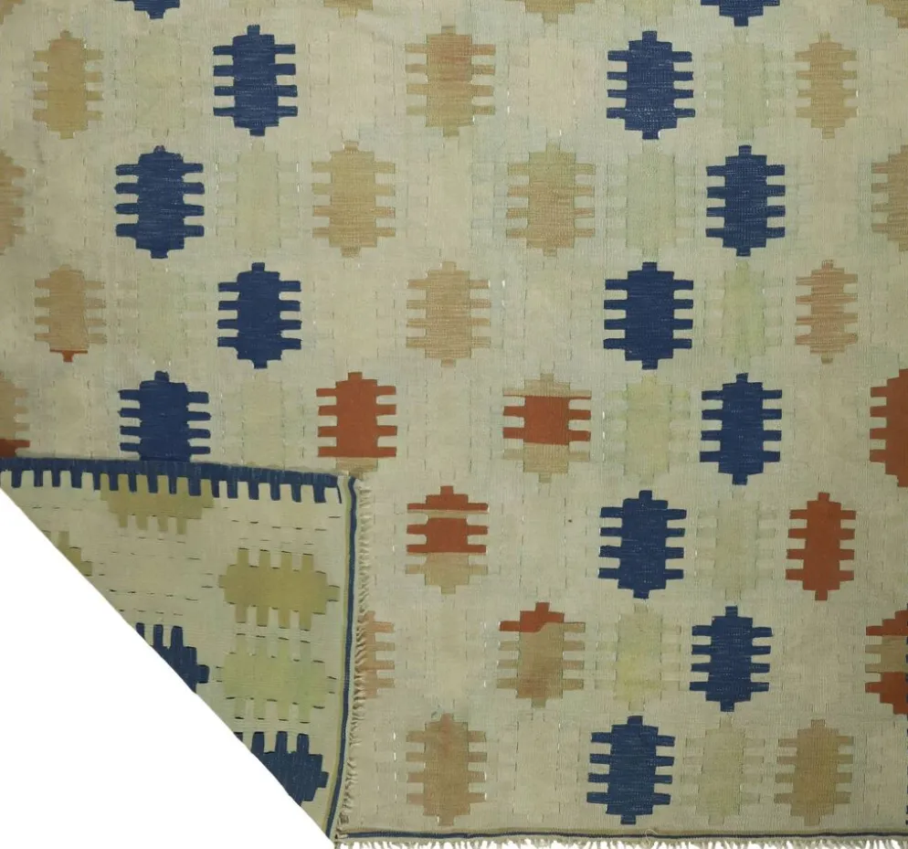 Grand Kilim Turc Vintage en Laine Bleu et Ecru 352 x 217 cm