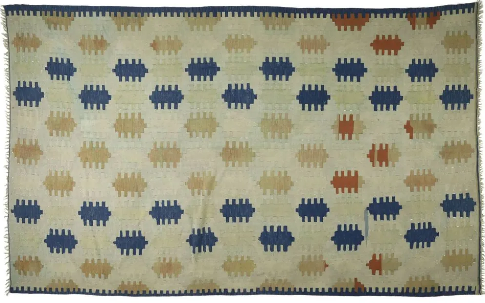 Grand Kilim Turc Vintage en Laine Bleu et Ecru 352 x 217 cm