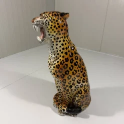Grand léopard en céramique italienne des années 1970