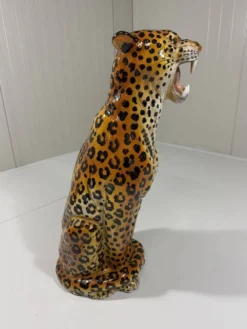 Grand léopard en céramique italienne des années 1970