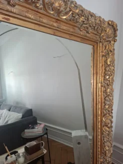 Grand miroir ancien monumental 185x145 bois doré glace biseautée style