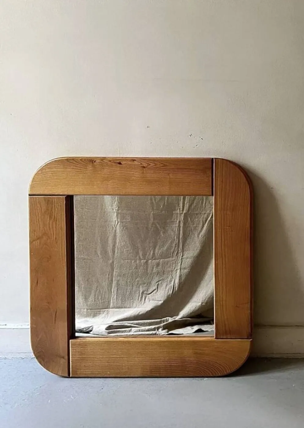 Grand miroir en bois d'orme 78x78, Maison Regain 1978