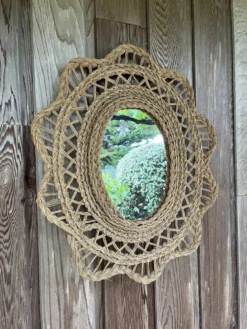 Grand miroir en jonc tressé 1960
