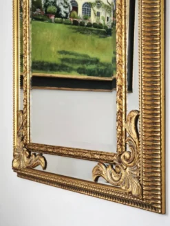 Grand miroir italien doré en bois à verre biseauté