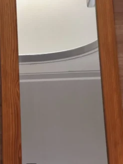 Grand miroir mural octogonal en pin, années 1970 – 103 × 40 cm