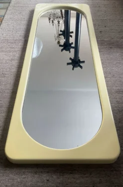 Grand miroir oblongue Space Age années 70