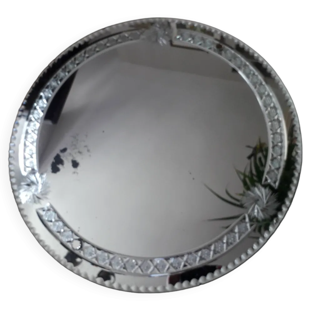 Grand miroir rond ancien finement décoré