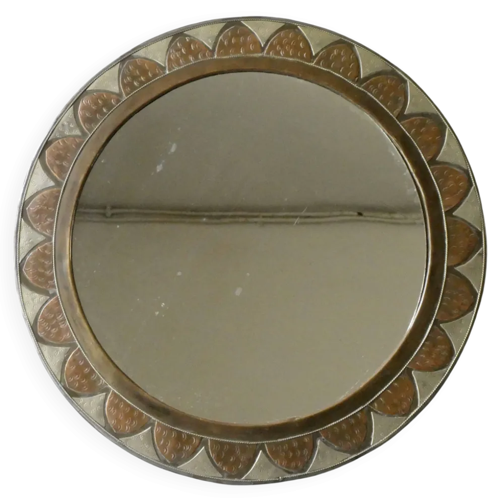 Grand miroir rond marocain en laiton rt cuivre ciselé, années 70-80