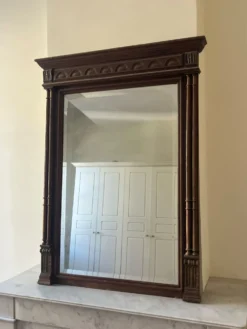Grand miroir trumeau ancien en bois sculpté – style XIXe / néoclassiqu