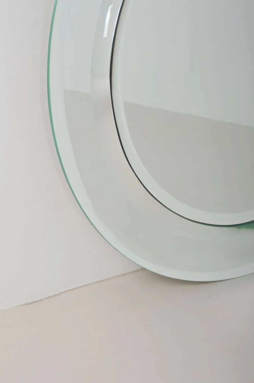 Grand miroir vintage avec bord à double facette