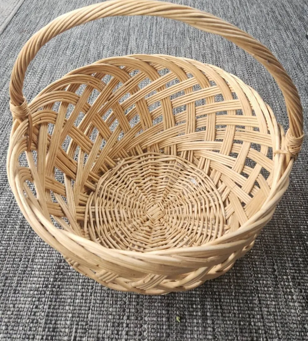 Grand panier en osier tressé main