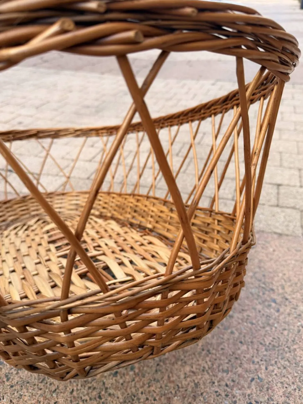 Grand panier oblongue en osier tressé