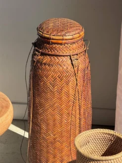 Grand panier traditionnel balinais à cordelettes H70 D26