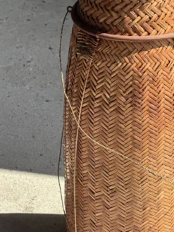 Grand panier traditionnel balinais à cordelettes H70 D26