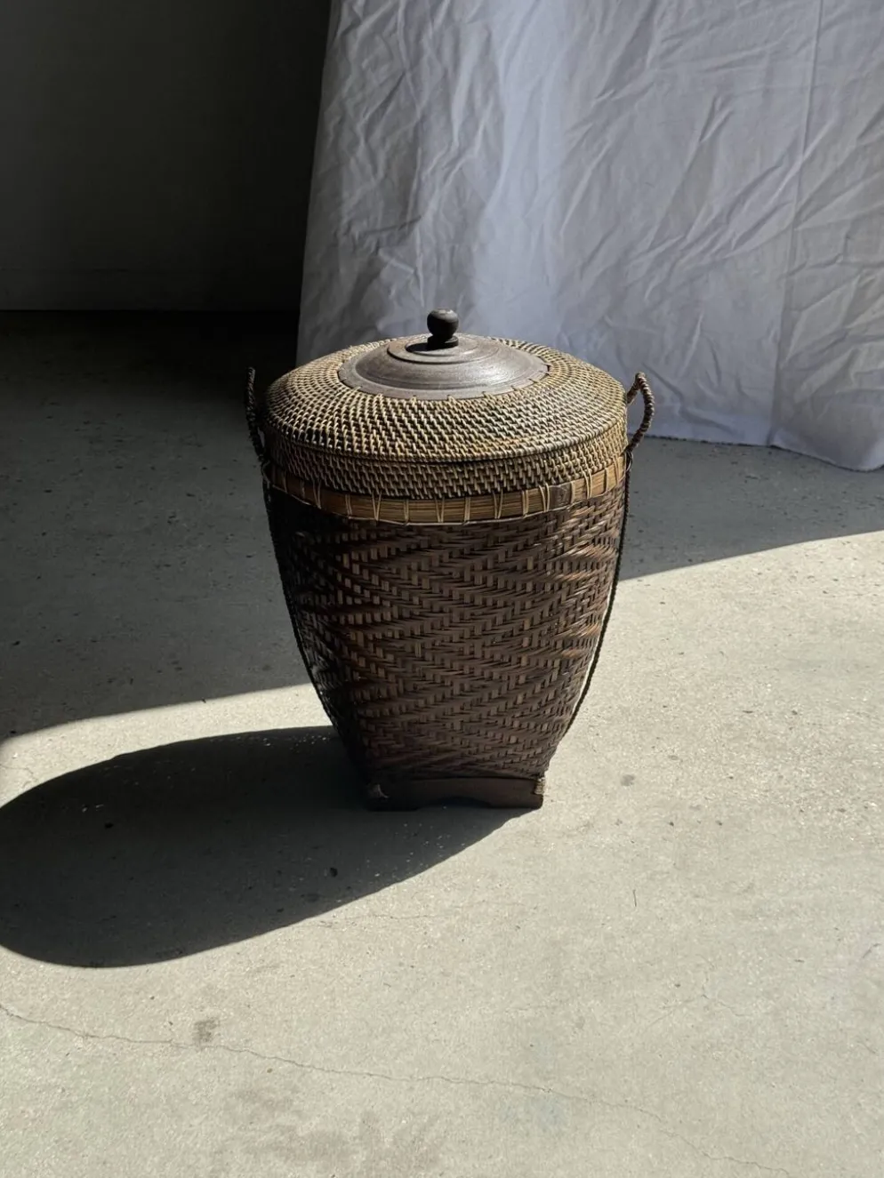 Grand panier traditionnel indonésien brun H60 D45