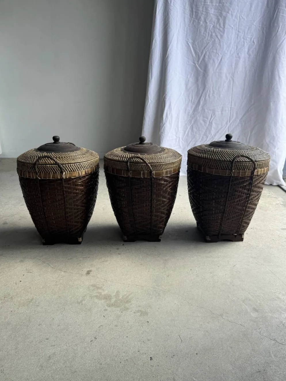Grand panier traditionnel indonésien brun H60 D45