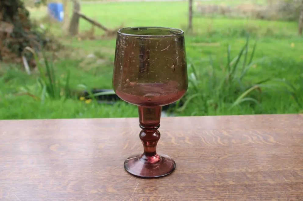 Grand photophore sur pied en verre bullé améthyste – H27 cm