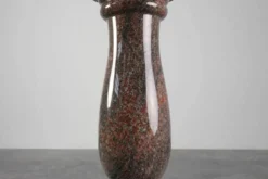 Grand piédestal en granit du milieu du siècle, Italie années 1960