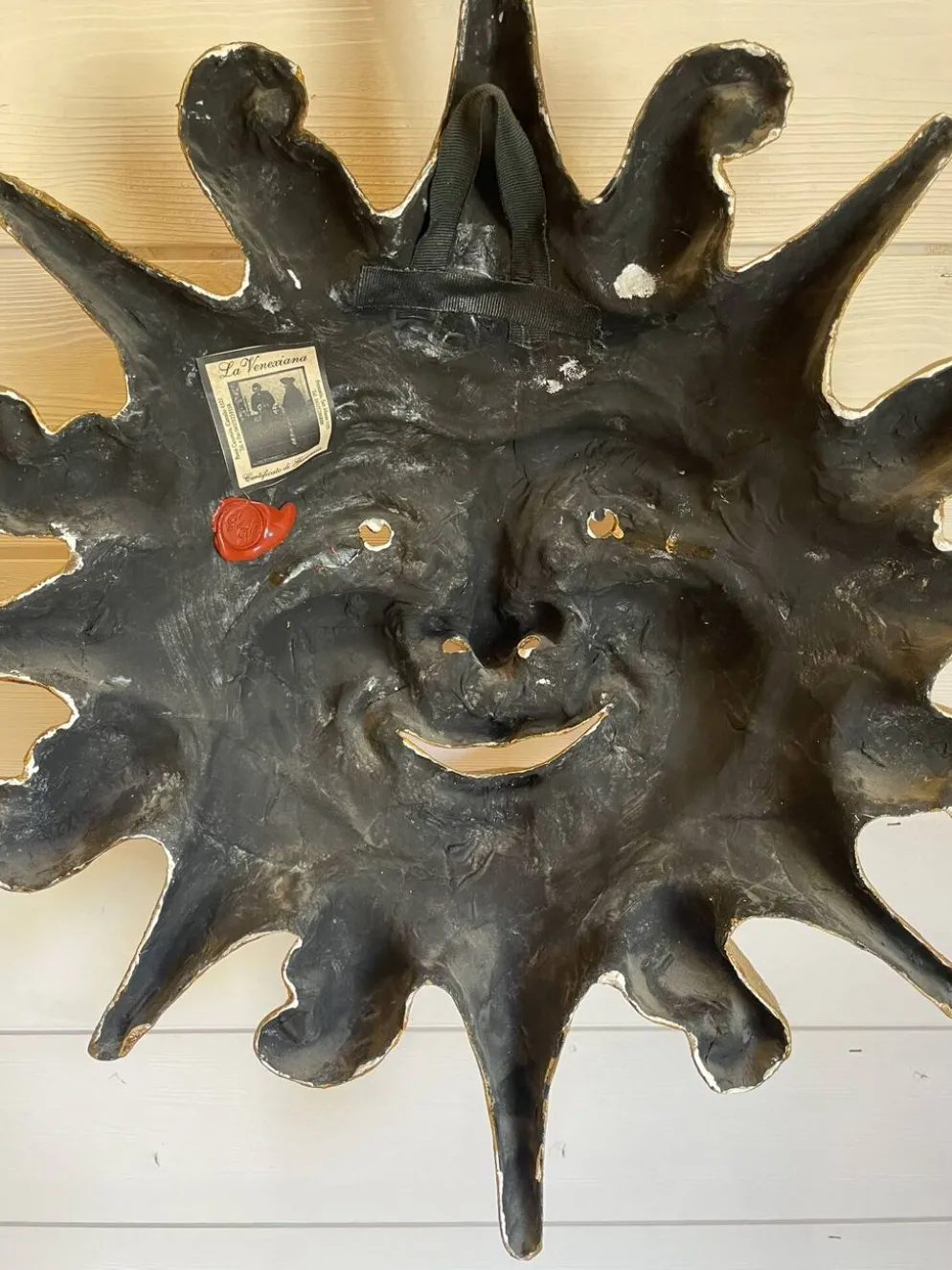 Grand soleil mural sculpté et doré - Artisanat d'art / La Venexiana Venise