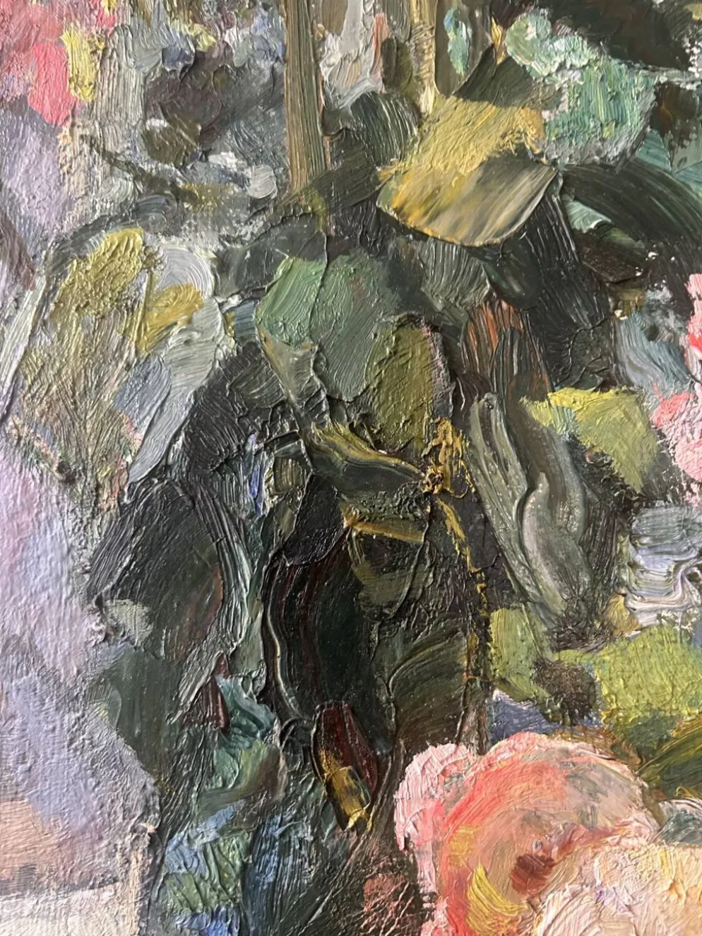 Grand tableau nature morte aux fleurs, école russe du milieu du XXe siècle. L’éloge de la douceur
