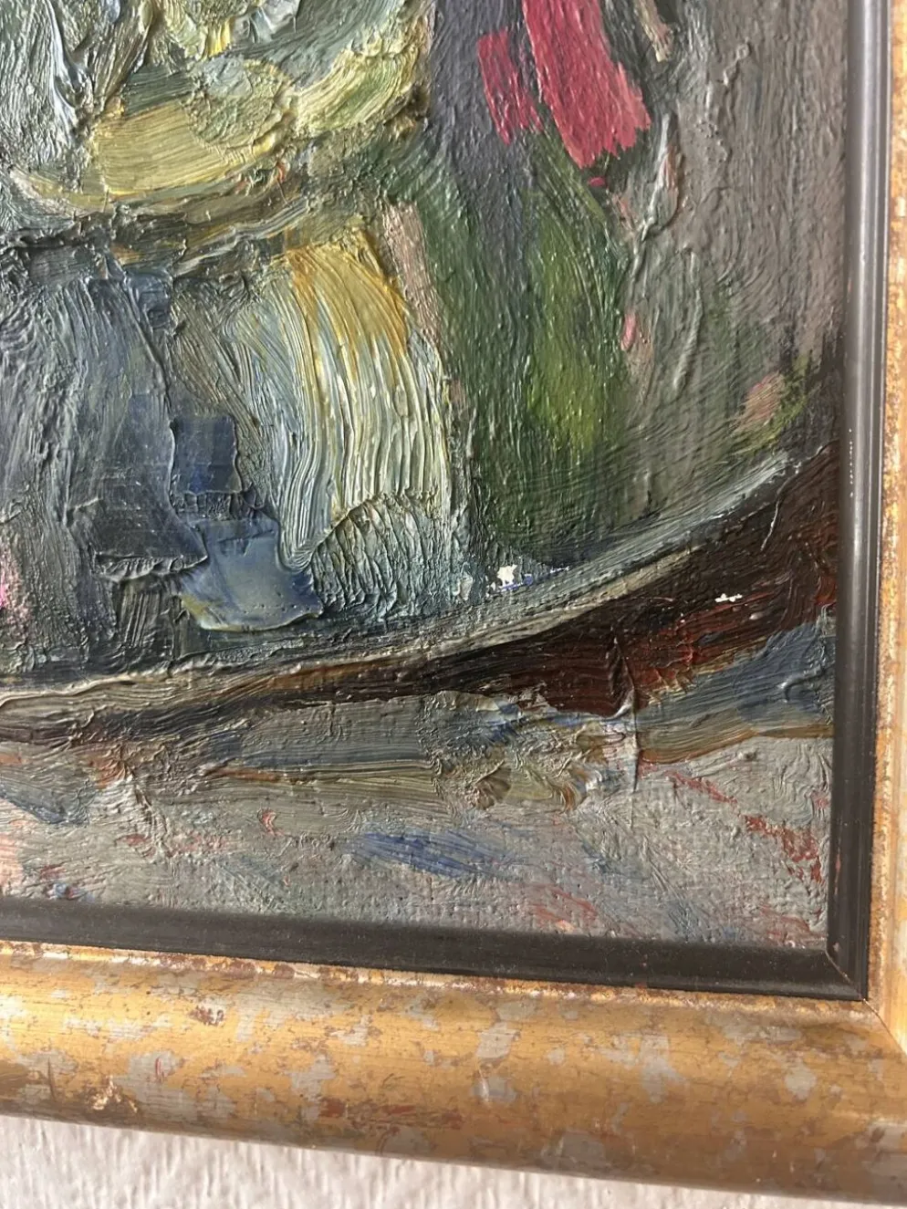 Grand tableau nature morte aux fleurs, école russe du milieu du XXe siècle. L’éloge de la douceur