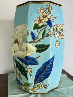 Grand tabouret de jardin japonisant en céramique émaillée turquoise