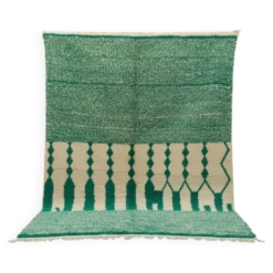 Grand tapis Azilal 305 x 210 cm – Tapis en laine marocaine vert émeraude avec motifs berbères graphiques, GD-983