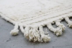Grand tapis Beni Ouarain 360×200 cm – Tapis marocain ivoire extra long avec design de lignes organiques douces, GO-960