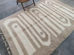 Grand tapis beni ouarain, 280 x 205 cm