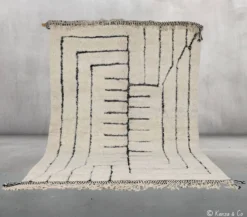 Grand tapis Beni Ouarain, 305 x 210 cm || 10,01 x 6,89 pieds, G-303