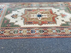 Grand tapis oriental en laine à motifs géométriques terracotta 200x300cm