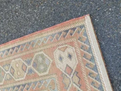 Grand tapis oriental en laine à motifs géométriques terracotta 200x300cm