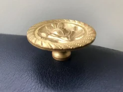 Gros bouton poignée en laiton massif pour porte ou meuble
