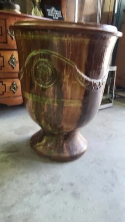 Gros pot de fleurs en terre cuite vernissee boisset anduze 2002
