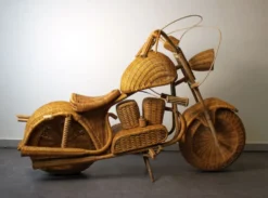 Harley Davidson en rotin, Tom Dixon, 90