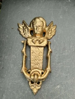 Heurtoir angelot ancien