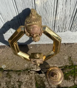Heurtoir de porte hexagonale moderniste