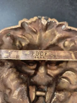 Heurtoir / Marteau de porte lion en bronze
