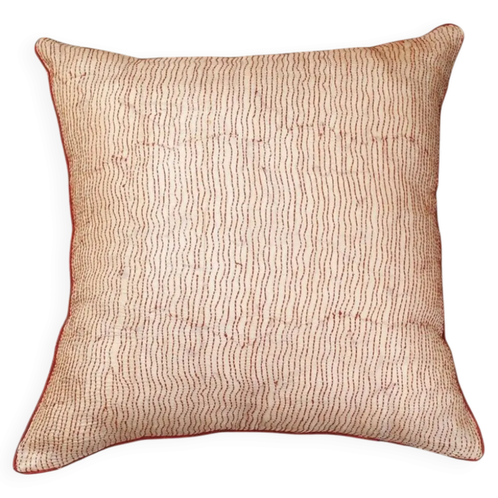 Housse coussin indien en soie brodée main beige rouge