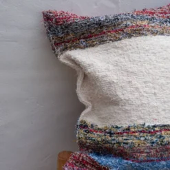 Housse de cousin artisanale tissé main en coton recyclé