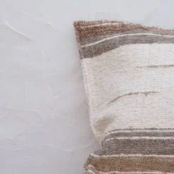 Housse de cousin beige - artisanale tissé main en coton recyclé