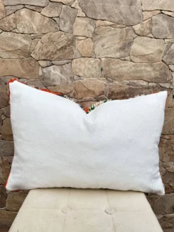 Housse de coussin artisanale marocaine en laine berbère