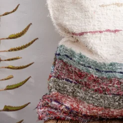 Housse de coussin artisanale en coton recyclé tissé main