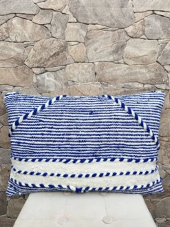 Housse de coussin artisanale en laine berbère : Coussin Kilim marocain